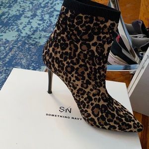 Worn once !!! Something navy boots !